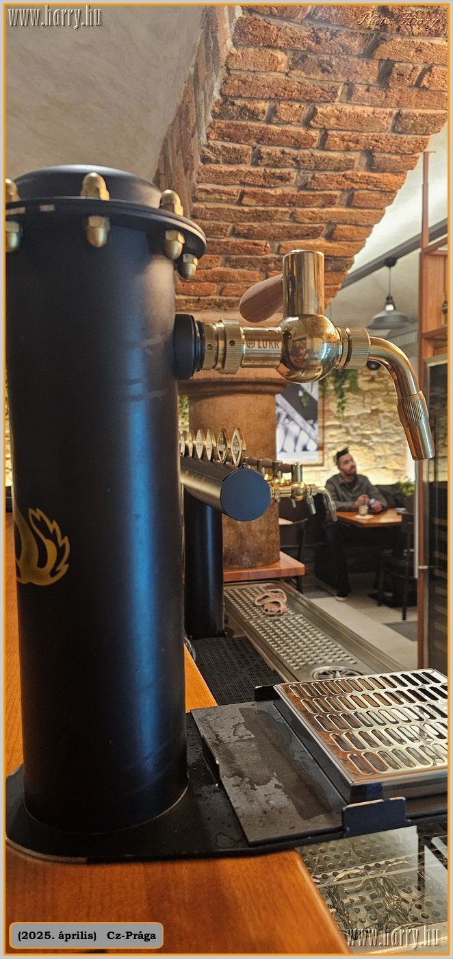 2025.04.-Cz-Praga-088.jpg