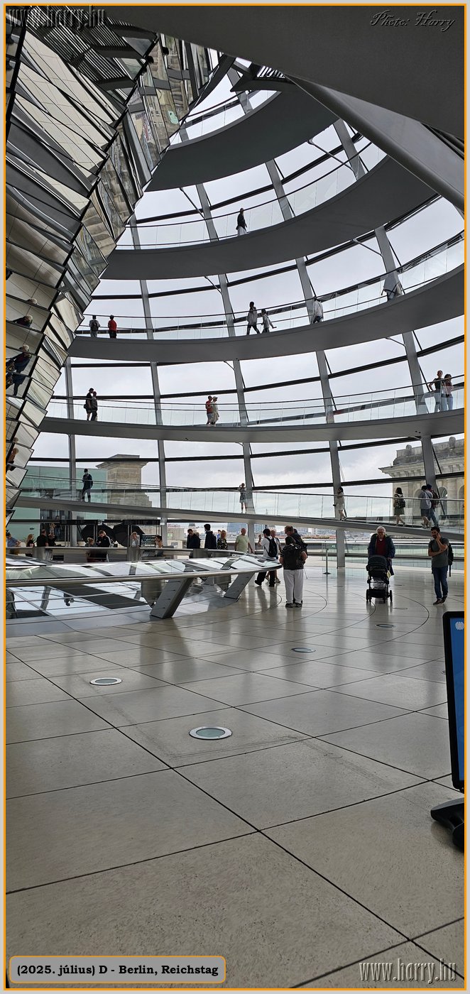 2025.07.-D-Berlin-Reichstag-018.jpg